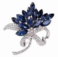 Broche - sølv blomsterflor med navyblå sten 
