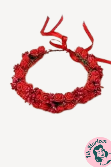 Blomsterkrans med små roser og tyl, rød