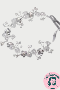 Blomsterkrans med blomster, sten og perler, sølv