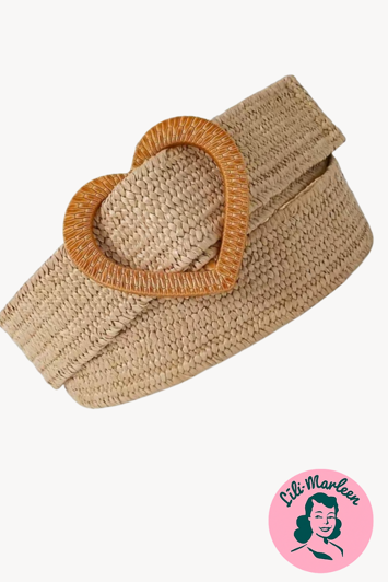 Flettet stråbælte med hjerteformet spænde – Naturinspireret charme med et romantisk twist, sand