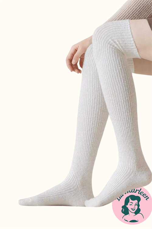 Knæsokker – Creme Ribstrik – Enkle, varme og ultra-bløde vinterfavoritter