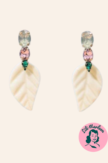 Øreringe - store hængeøreringe med cremefarvet blad med ivory/lyserød/grønne sten