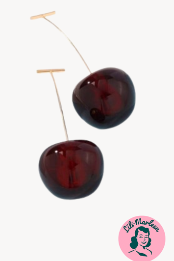Dark Cherry – elegante kirsebærøreringe med minimalistisk kant