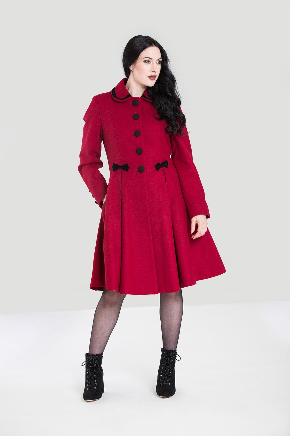Konsekvent Tvunget hovedpine Olivia coat, rød: Lækker varm og feminin frakke sort med små sløjfer -  fantastisk frakke, vi elsker, når der er gjort noget ud af det.