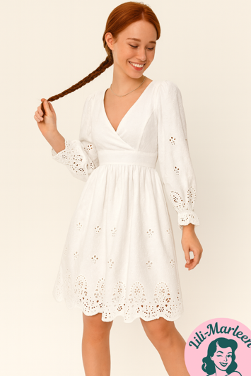 Konfirmations kjole -  Dicte - sød klassisk konfirmationskjole med ærmer