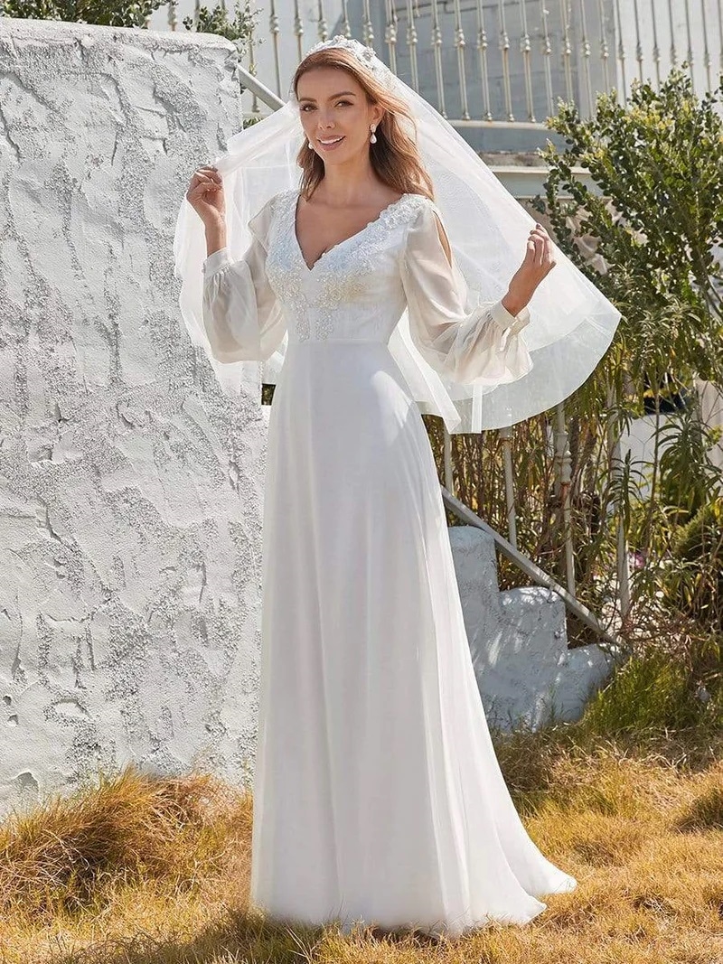 shampoo Berolige bitter Brudekjole - Salina - smuk off-hvid lang kjole
