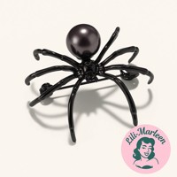 Black Widow – Elegant edderkop broche med mørk perle