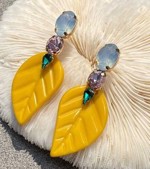 Øreringe - store hængeøreringe med gult blad med ivory/lyserød/grønne sten
