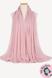 Chiffon Sjal, babylyserød – Feminin lethed og tidløs charme