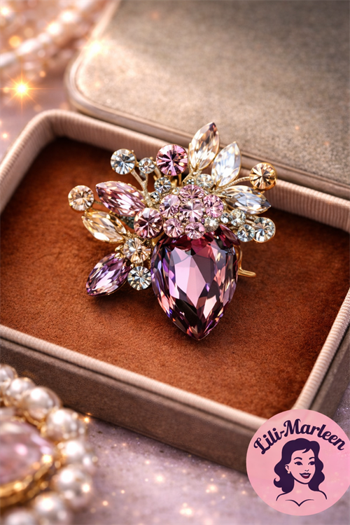 Miss Crystal Blush – Vintage statement broche