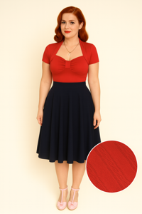 Miss Dolly – rød, basis top med sløjfe detalje - enkel & uimodståelig