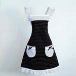 Forklæde: Frk. Agnes - vintage feminint forklæde i sort med polka prikker 