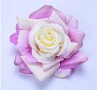 Stofrose, deluxe hvid/lilla rose på Hårklips/brochepin 