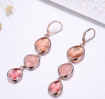 Øreringe - hængeøreringe med sten, lyserøde/peach nuancer  