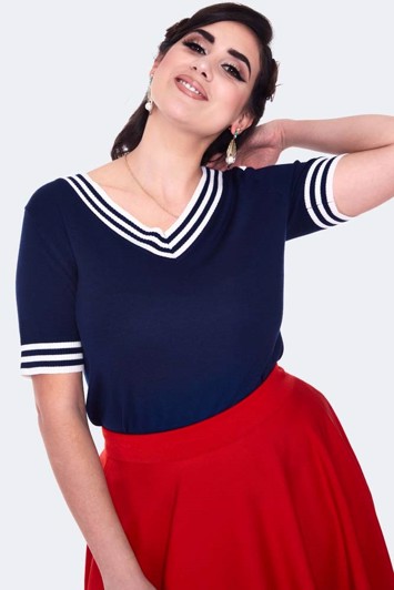 Striktop: Miss Sally Stripe  - strikket Top i navy med hvide striber 