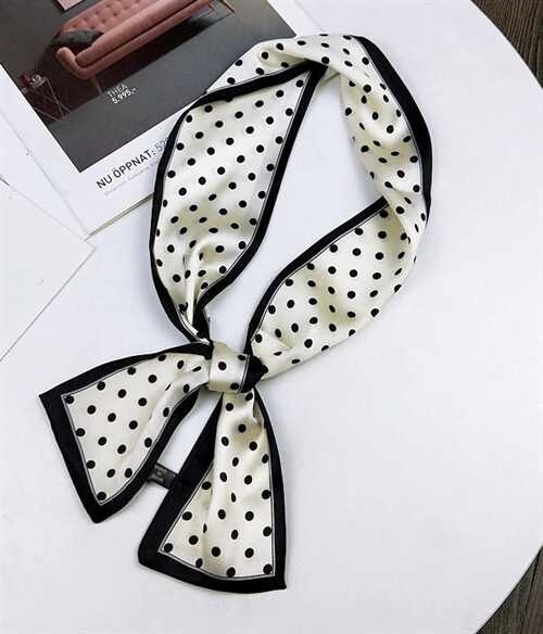 Satin tørklæde/pynte tørklæde - ivory med sort kant og polka prikker
